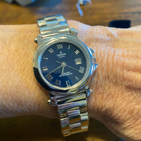 NIB VINTAGE WOMENS CROTON WATCH - Picture 5 of 8